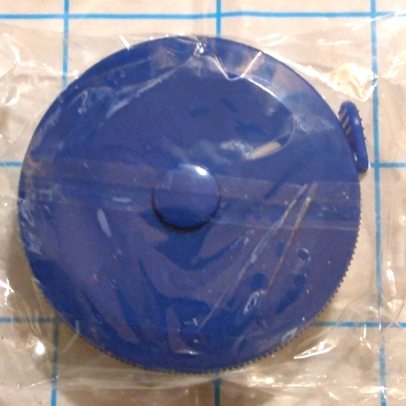 FREE with PURCHASE. Landau Retractable Measuring Tape - Picture 2 of 8